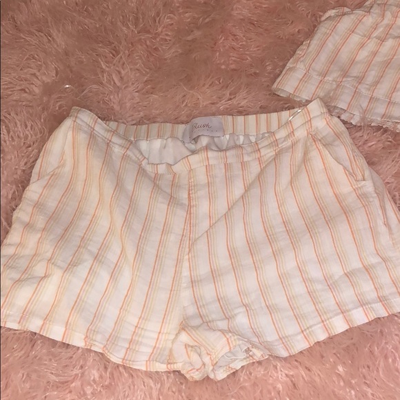 Two Piece Halter Top and Shorts - Picture 3 of 5